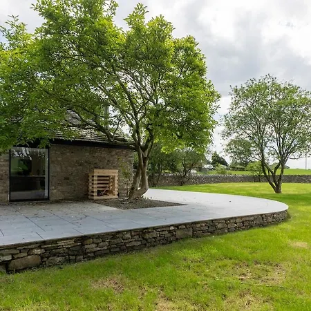 The Studio With Hot Tub At Cherry Tree * Natland
